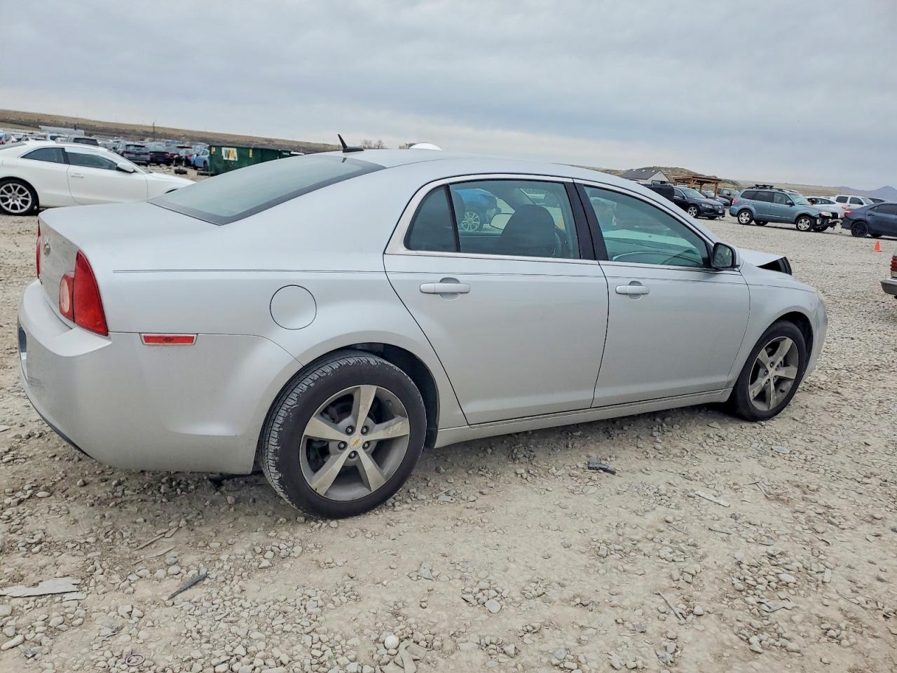 2011 CHEVROLET MALIBU 1LT photo 3