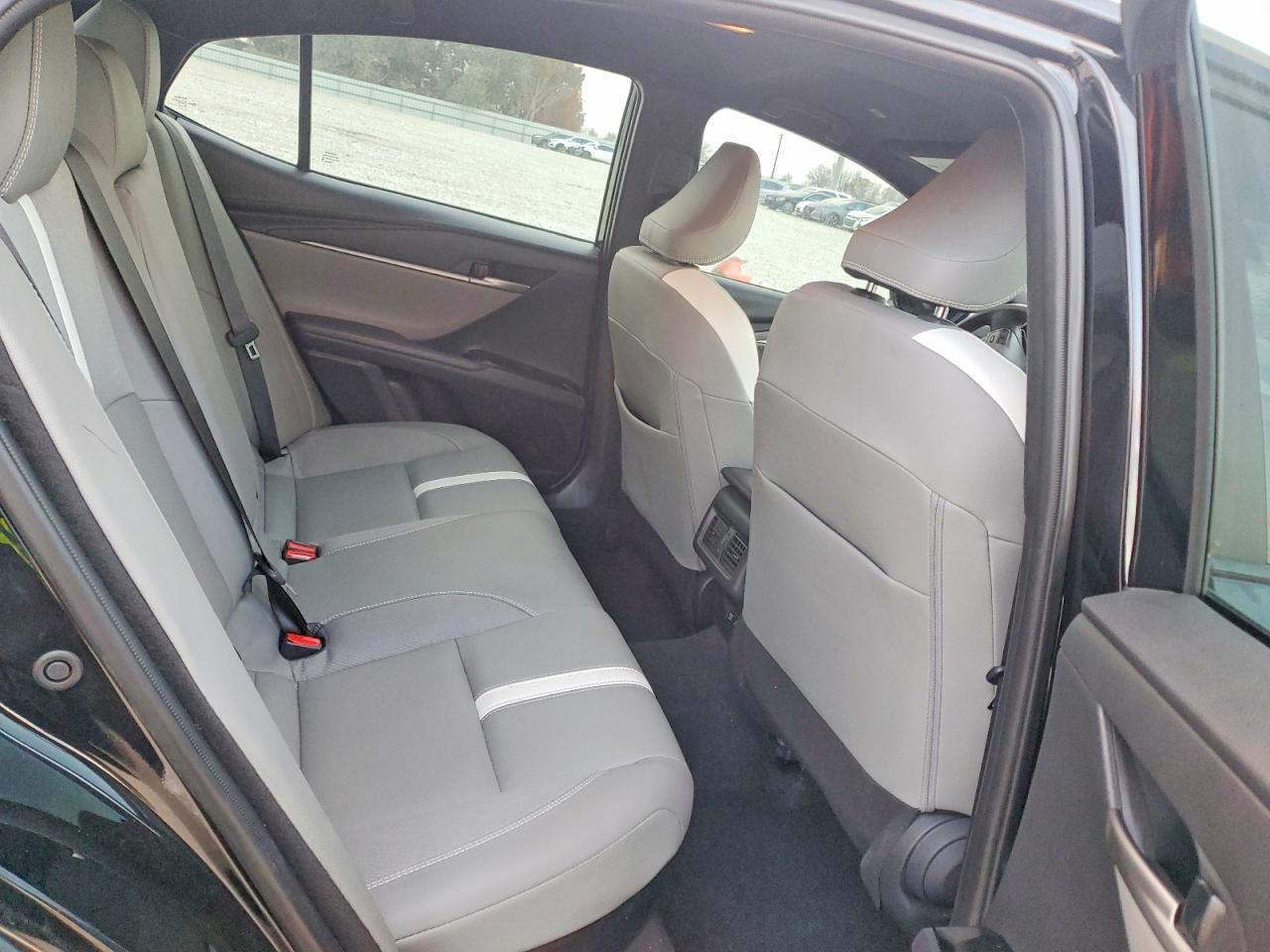 2025 TOYOTA CAMRY XSE photo 10