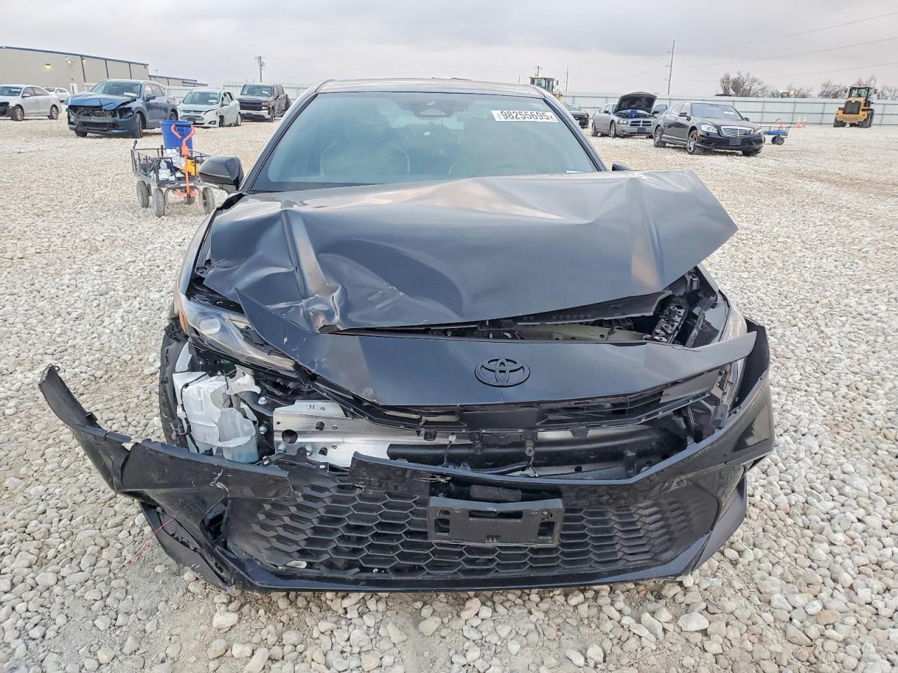 2025 TOYOTA CAMRY XSE photo 5
