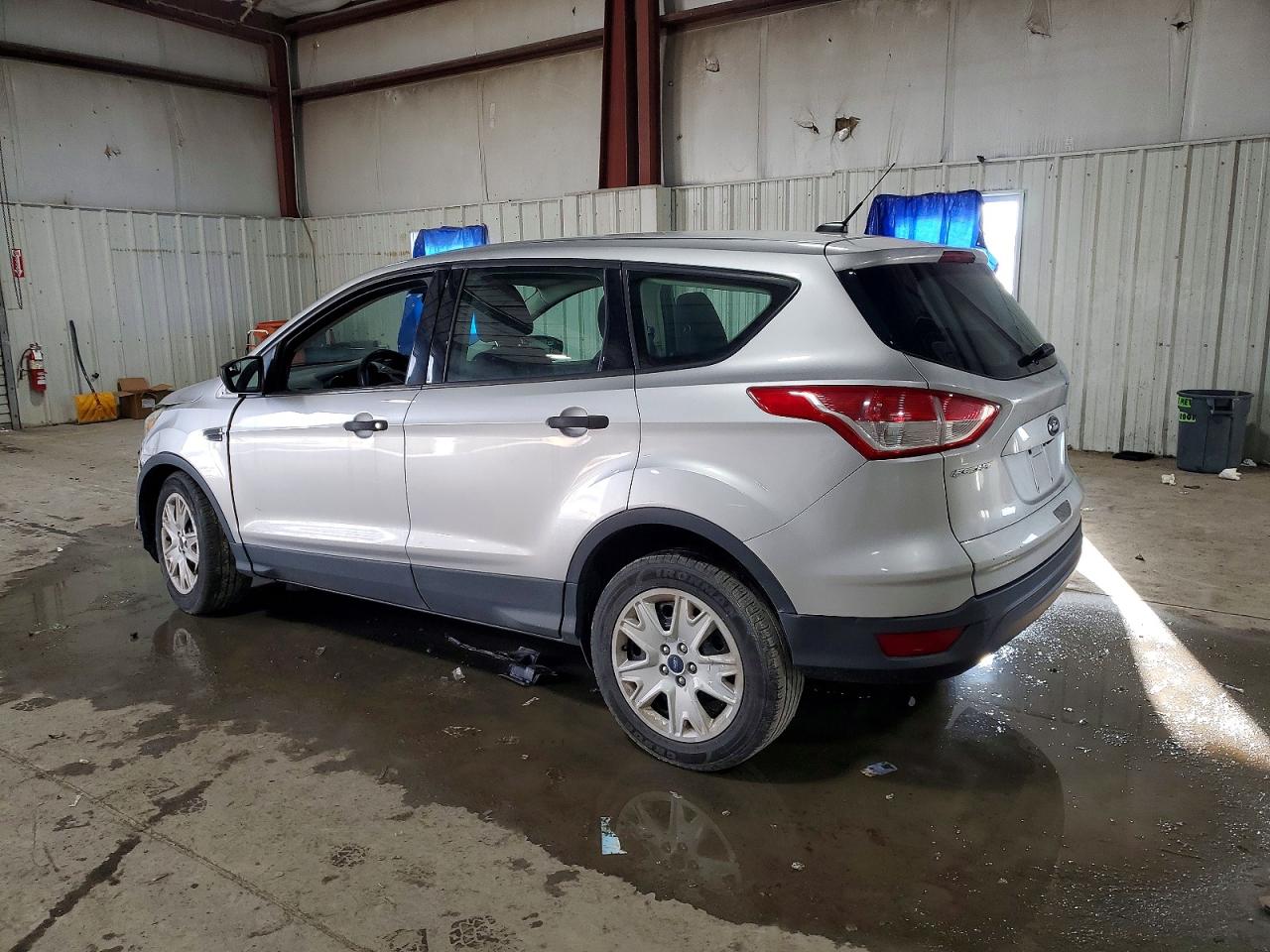 2015 FORD ESCAPE S photo 2