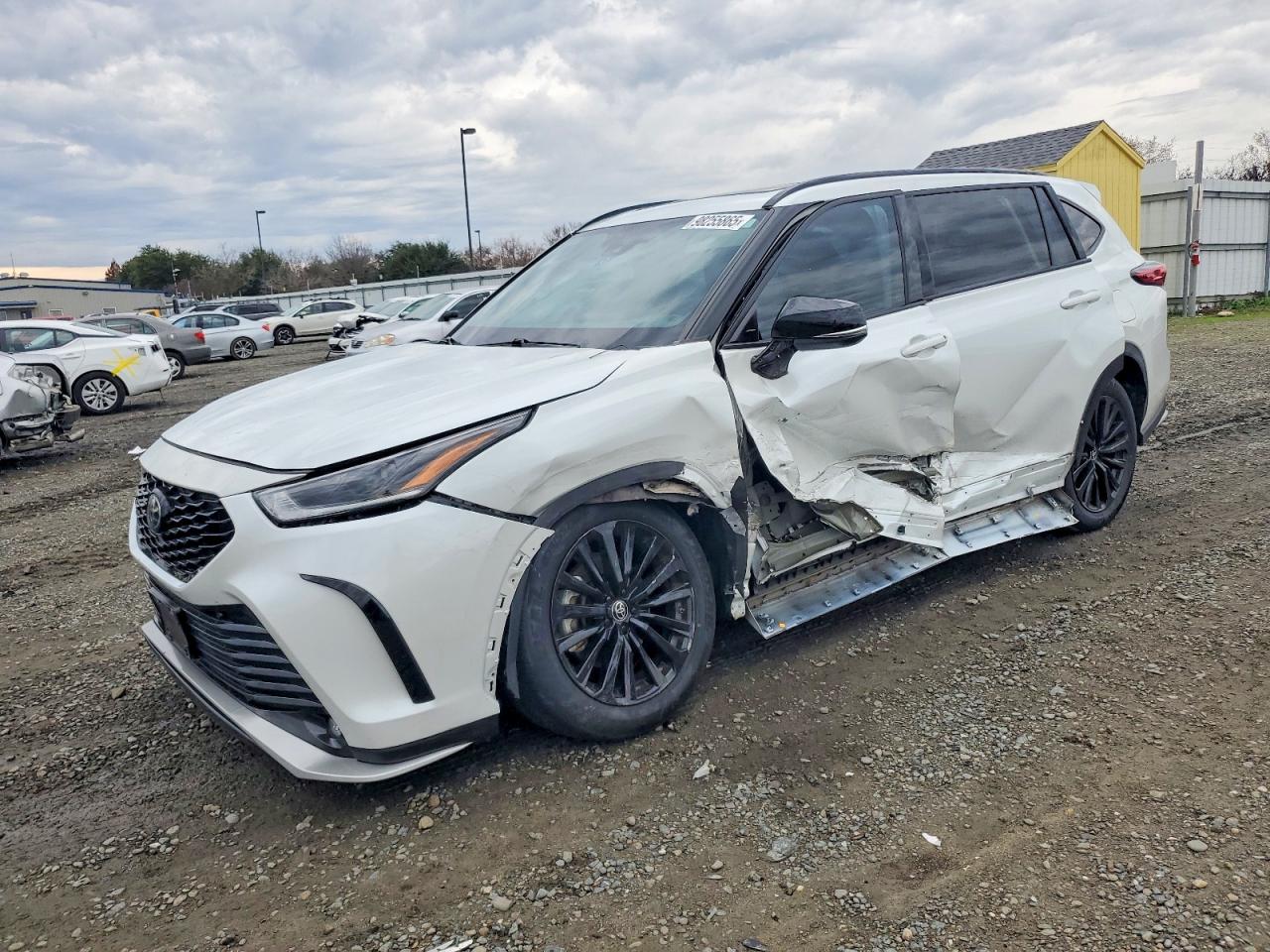 2023 TOYOTA HIGHLANDER
