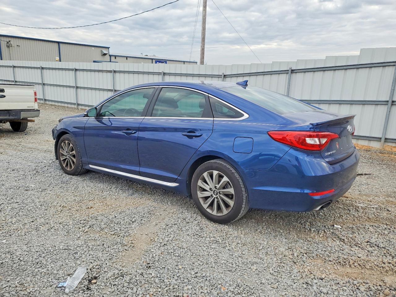 2016 HYUNDAI SONATA SPORT photo 2
