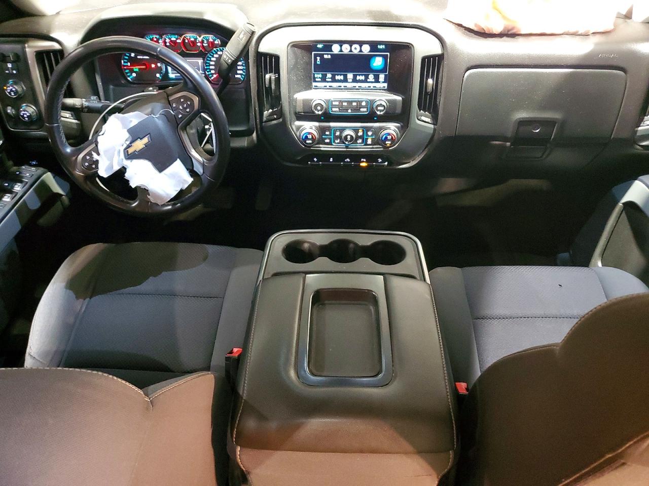 2016 CHEVROLET SILVERADO K1500 LT photo 8