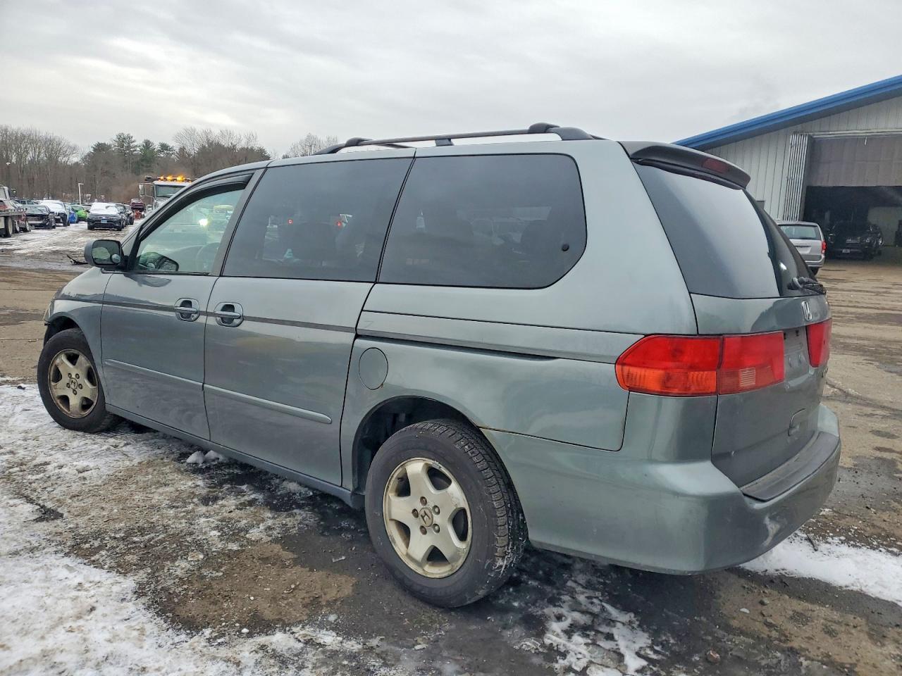 2001 HONDA ODYSSEY EX photo 2