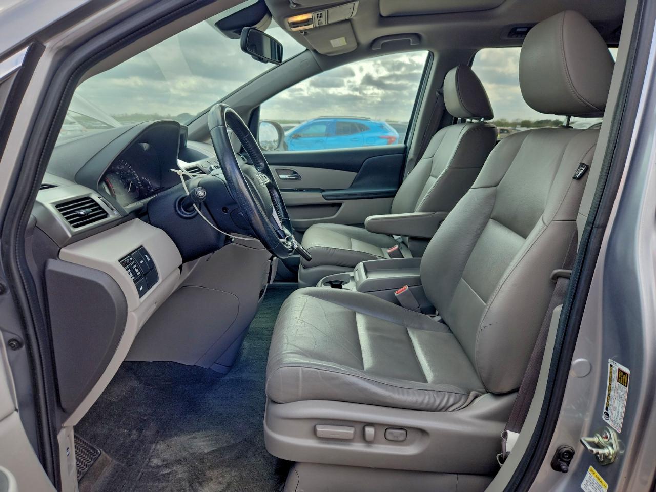 2016 HONDA ODYSSEY EXL photo 7
