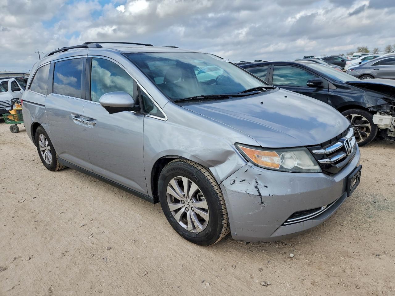 2016 HONDA ODYSSEY EXL photo 4