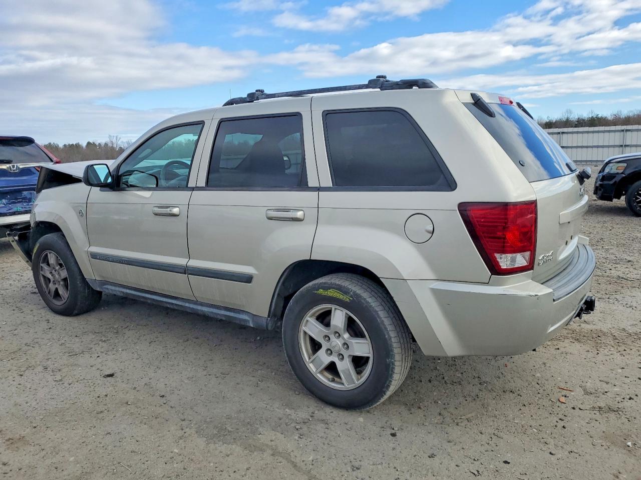 2007 JEEP GRAND CHEROKEE LAREDO photo 3