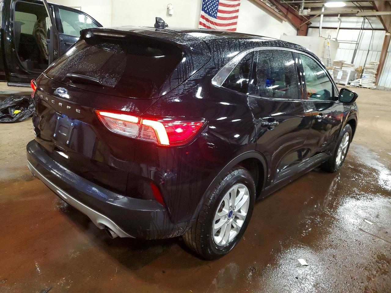 2022 FORD ESCAPE SE photo 3