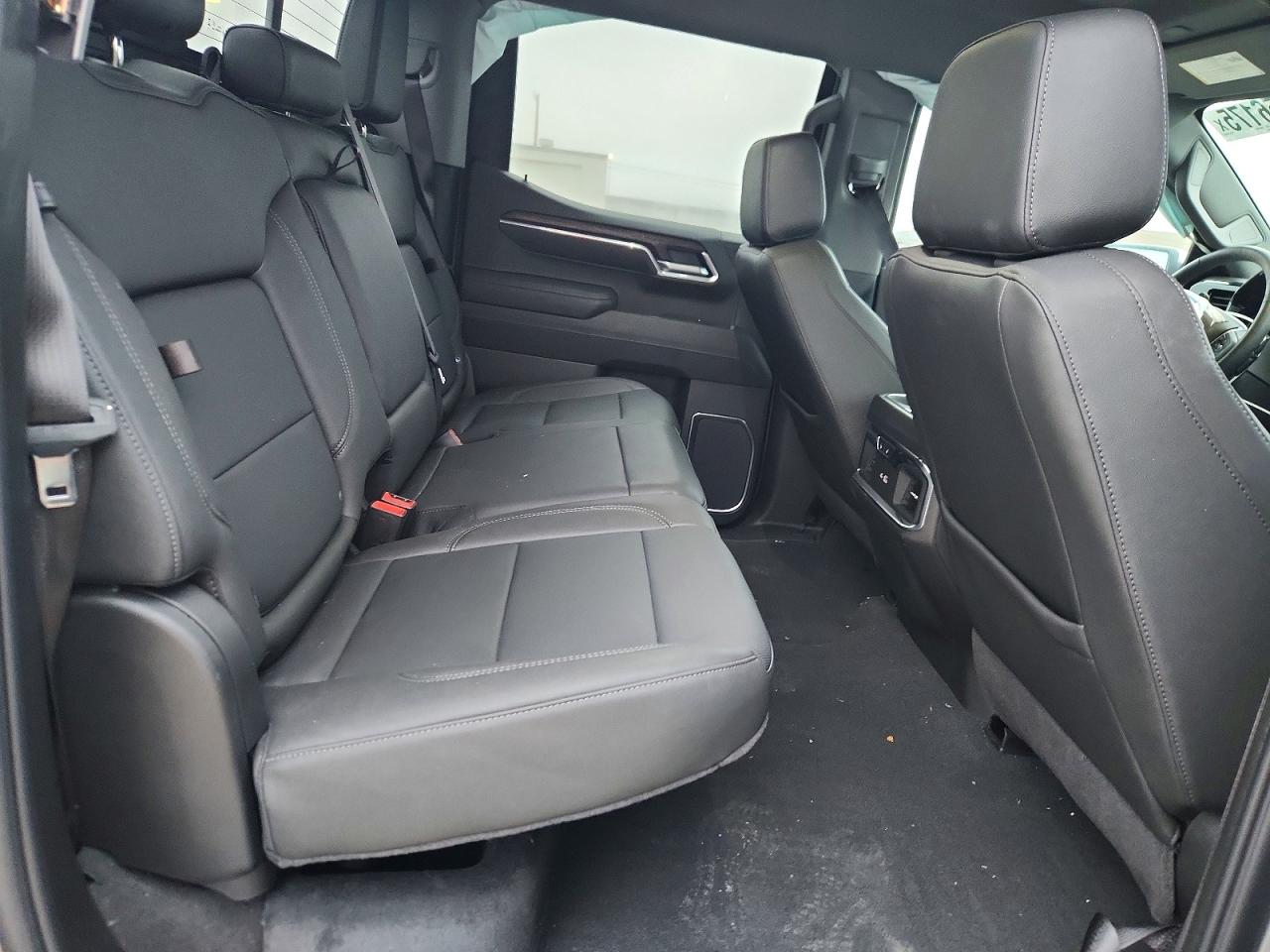 2025 GMC SIERRA K1500 SLT photo 28