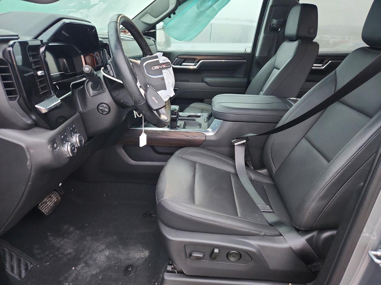 2025 GMC SIERRA K1500 SLT photo 19