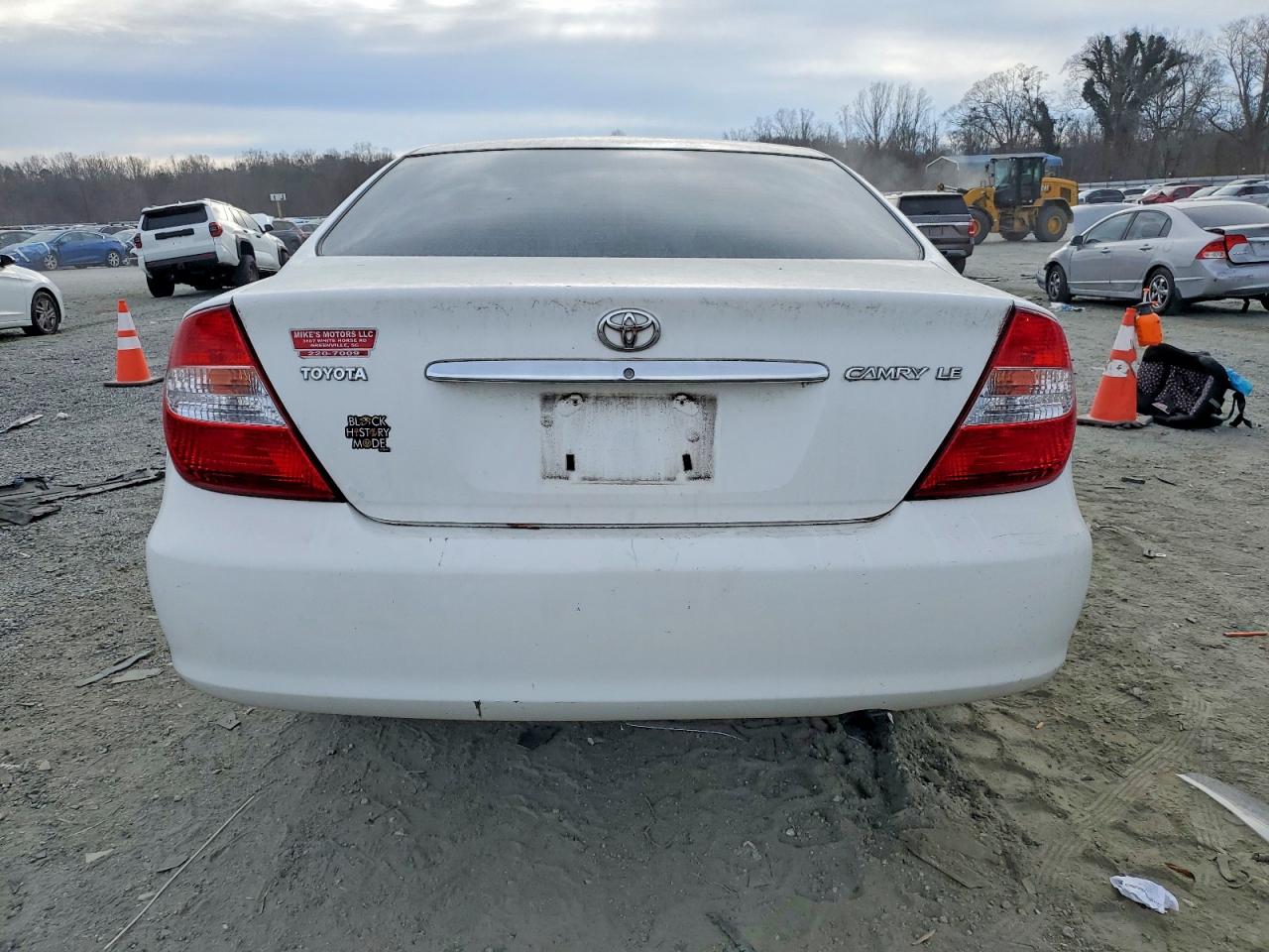 2003 TOYOTA CAMRY LE photo 6