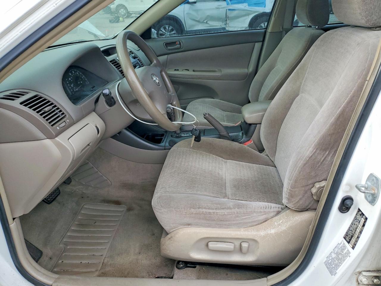 2003 TOYOTA CAMRY LE photo 7