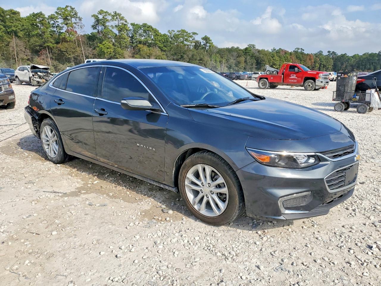 2018 CHEVROLET MALIBU LT photo 4