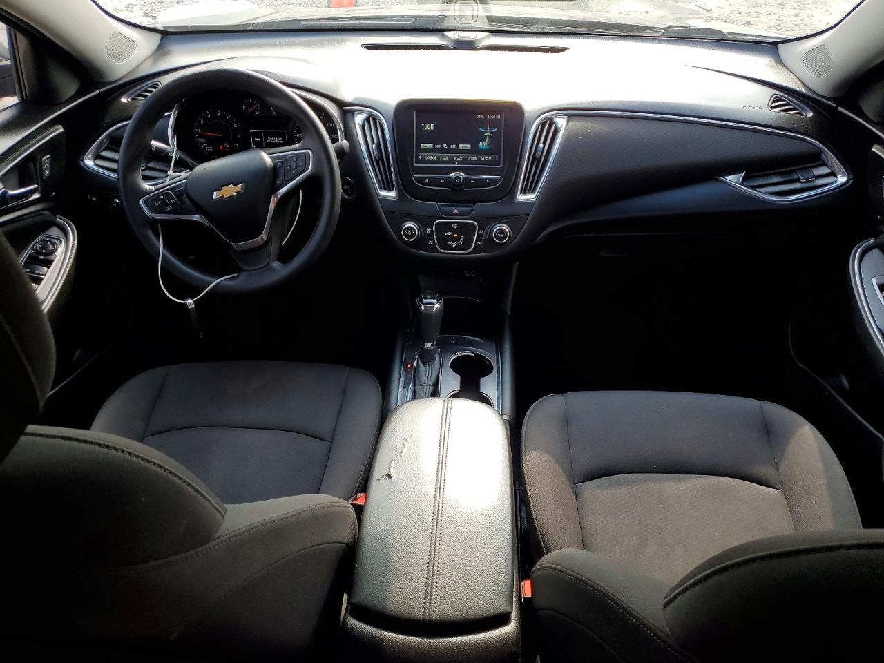 2018 CHEVROLET MALIBU LT photo 8