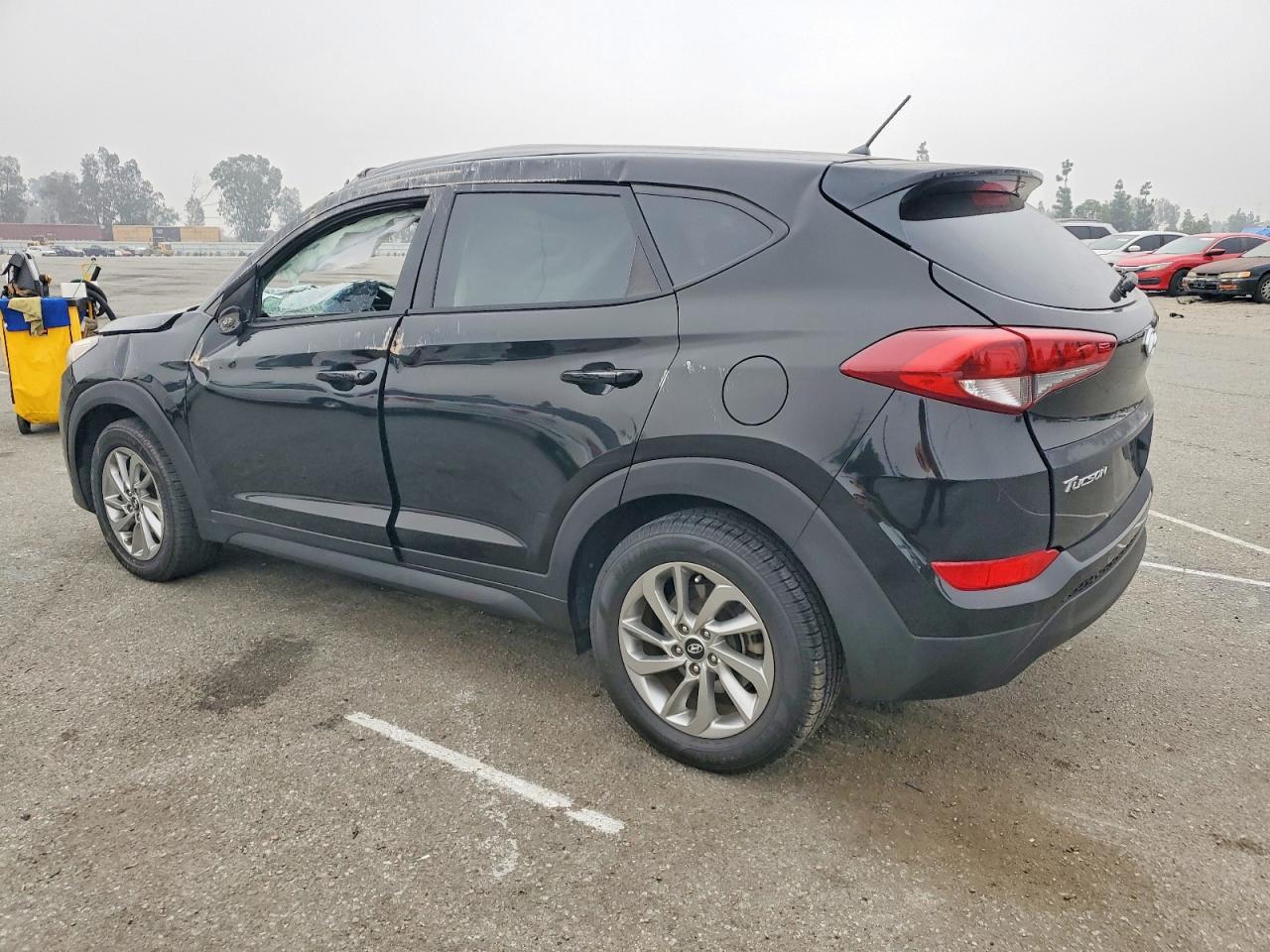 2018 HYUNDAI TUCSON SE photo 3