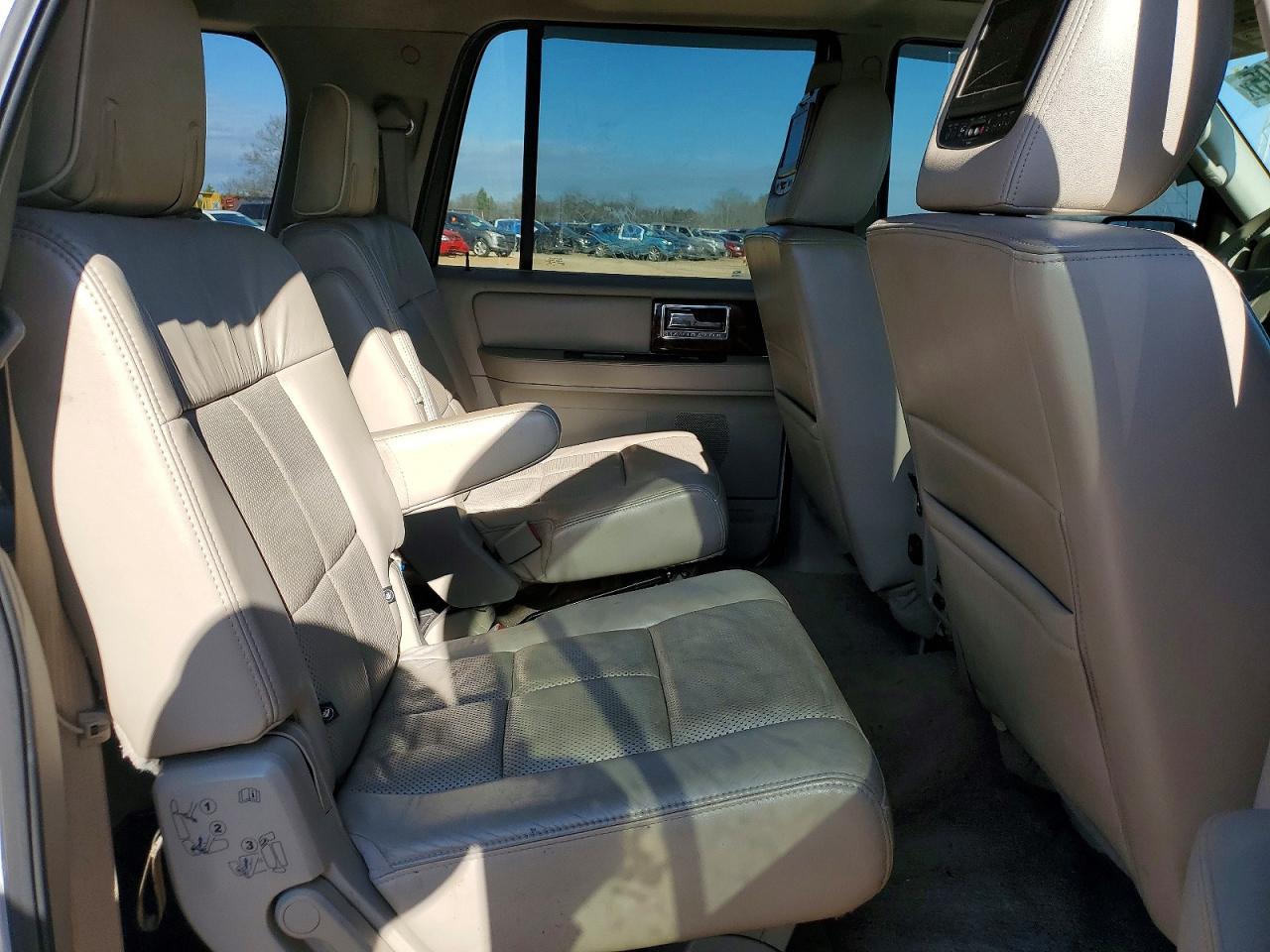 2012 LINCOLN NAVIGATOR L photo 11