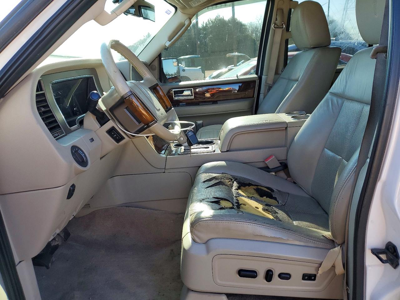 2012 LINCOLN NAVIGATOR L photo 7