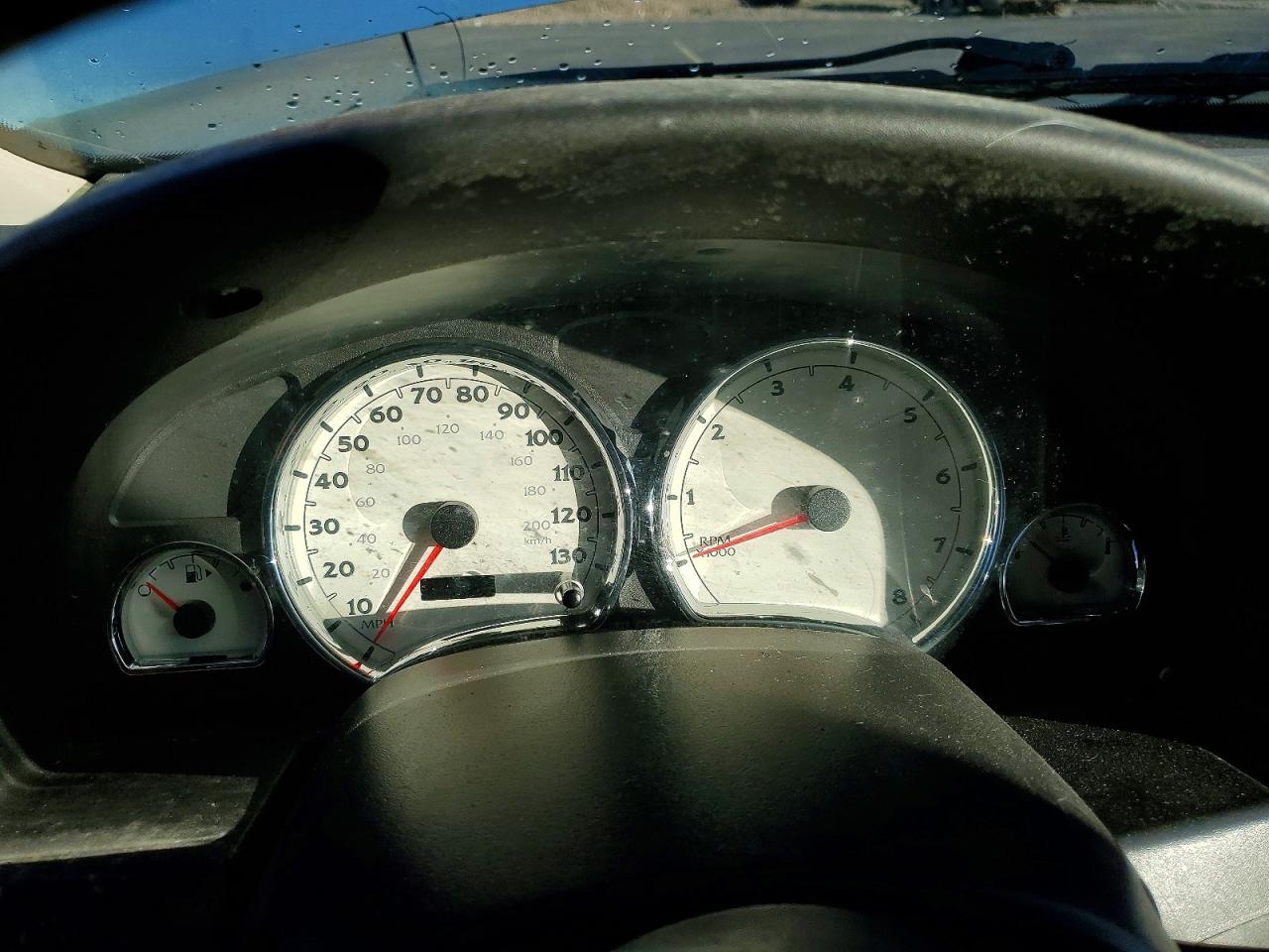 2005 SATURN VUE photo 9