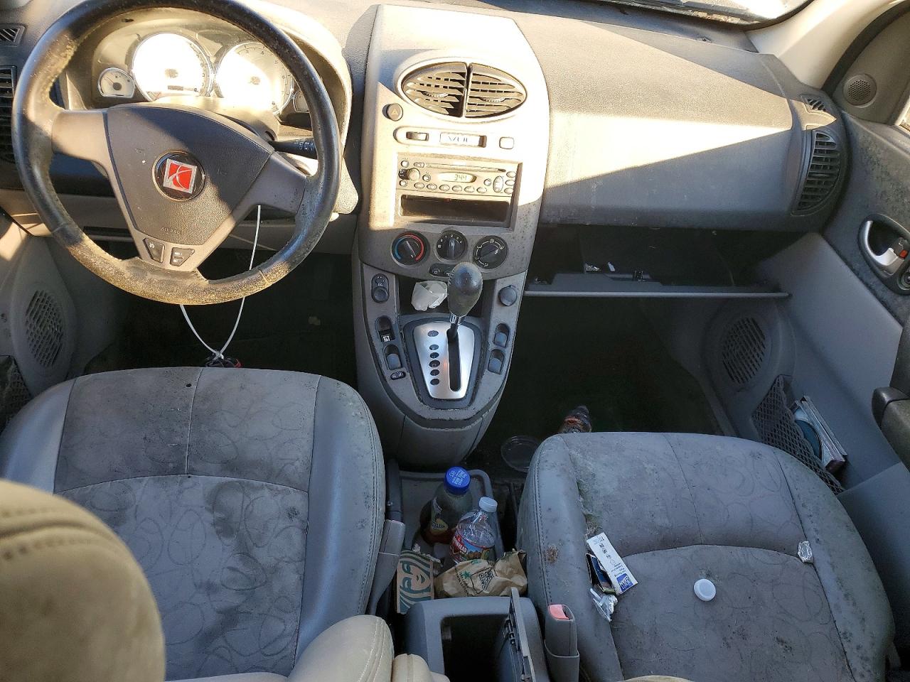 2005 SATURN VUE photo 8