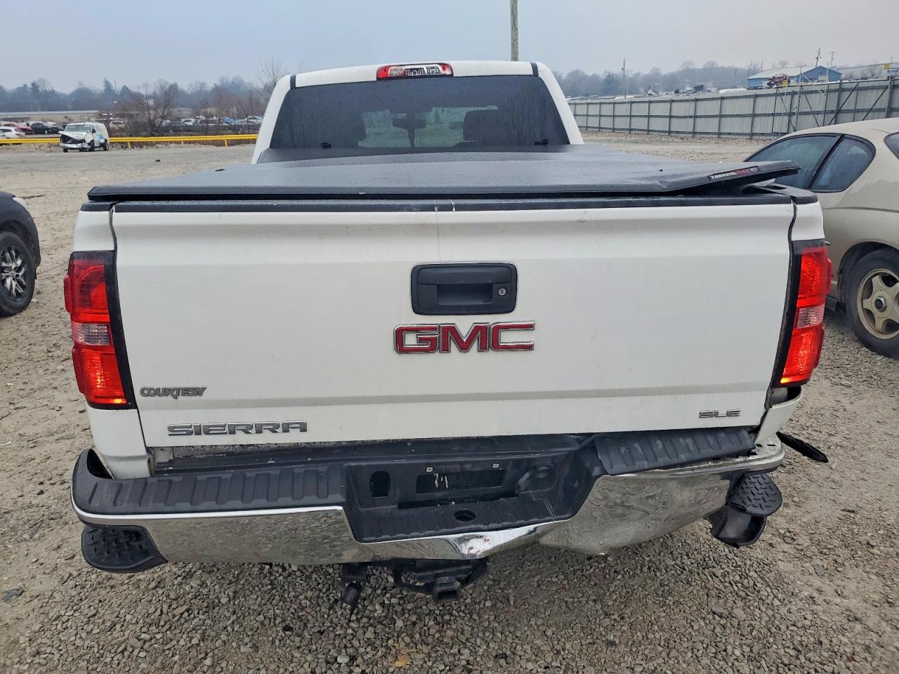 2014 GMC SIERRA K1500 SLE photo 6
