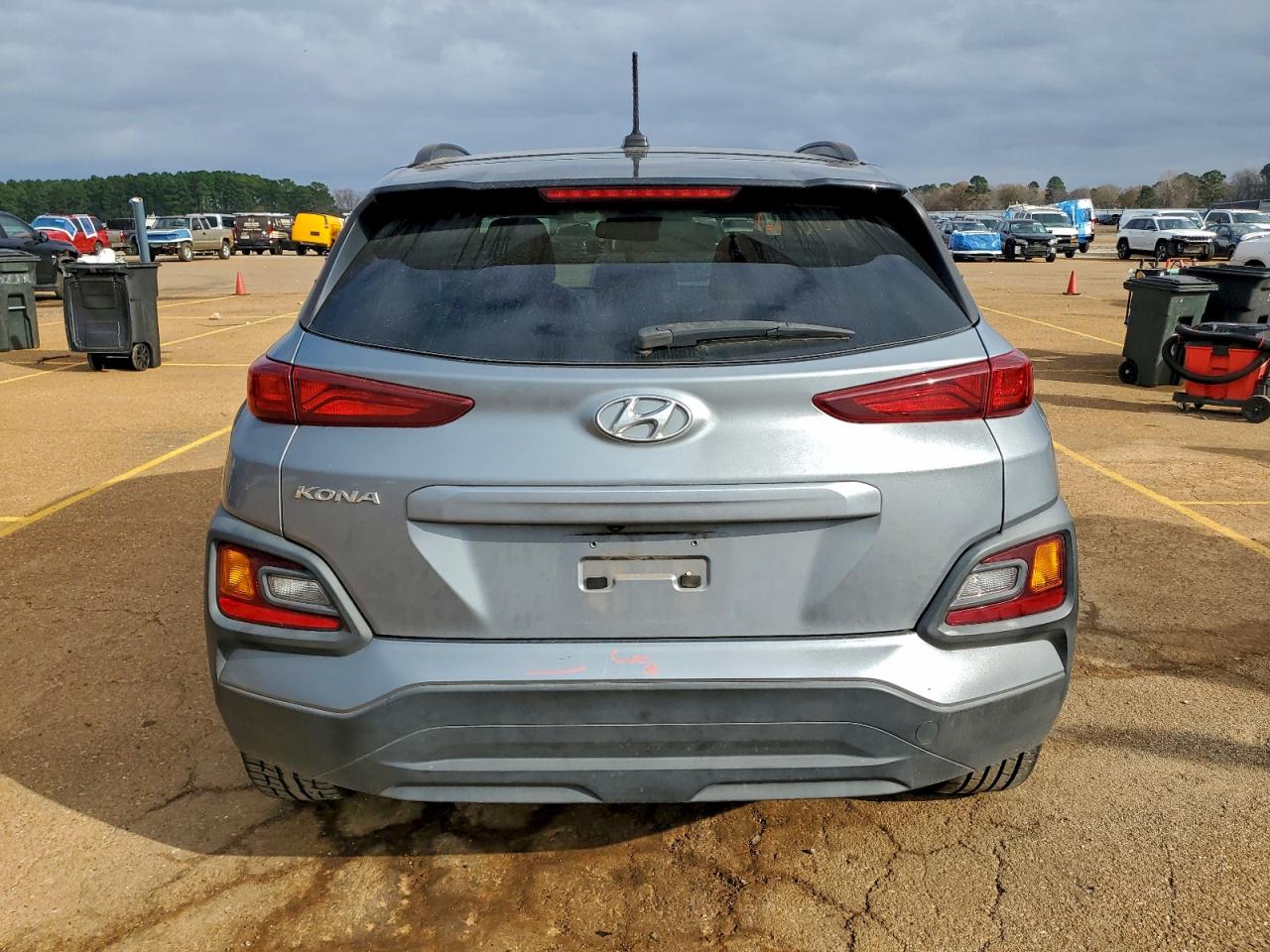 2020 HYUNDAI KONA SEL photo 6