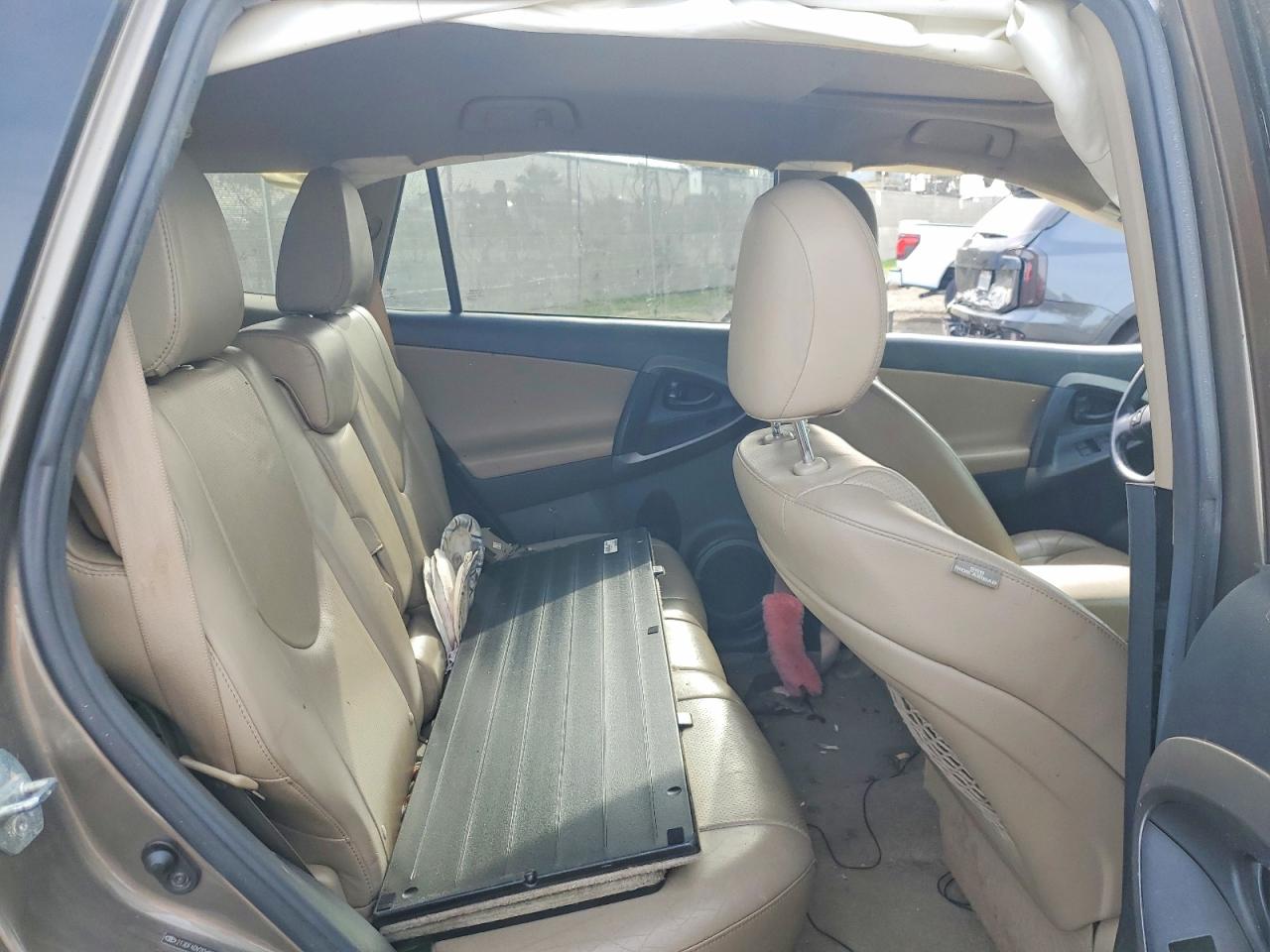 2012 TOYOTA RAV4 LIMITED photo 11