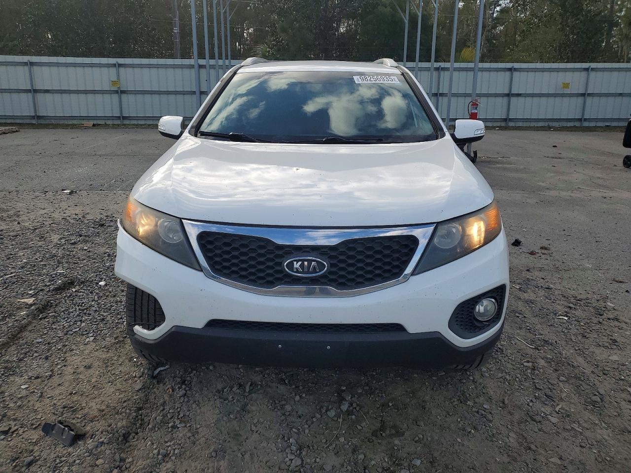 2013 KIA SORENTO LX photo 5