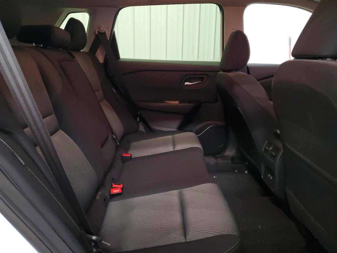 2025 NISSAN ROGUE SV photo 11