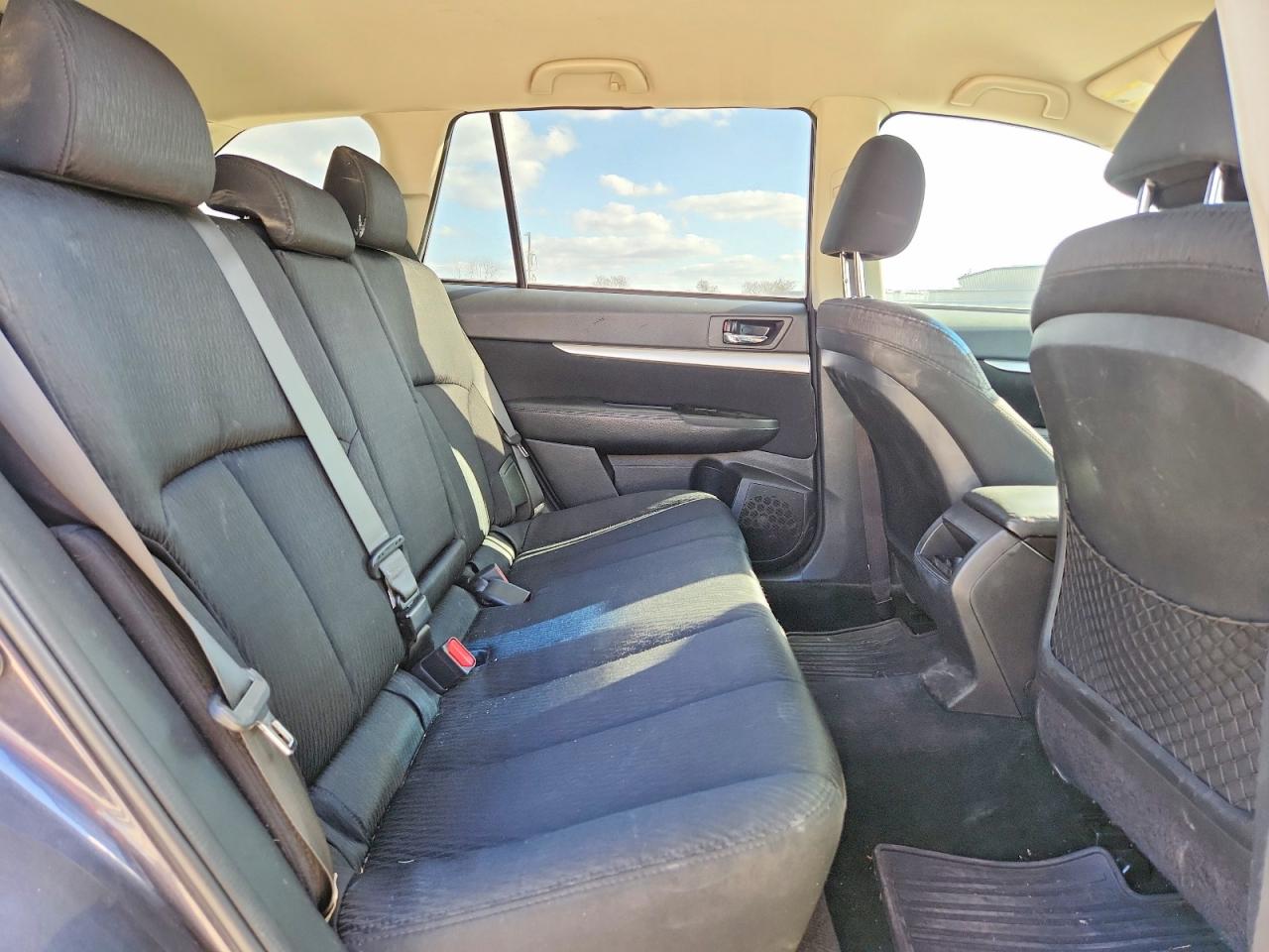 2011 SUBARU OUTBACK 2.5I PREMIUM photo 11