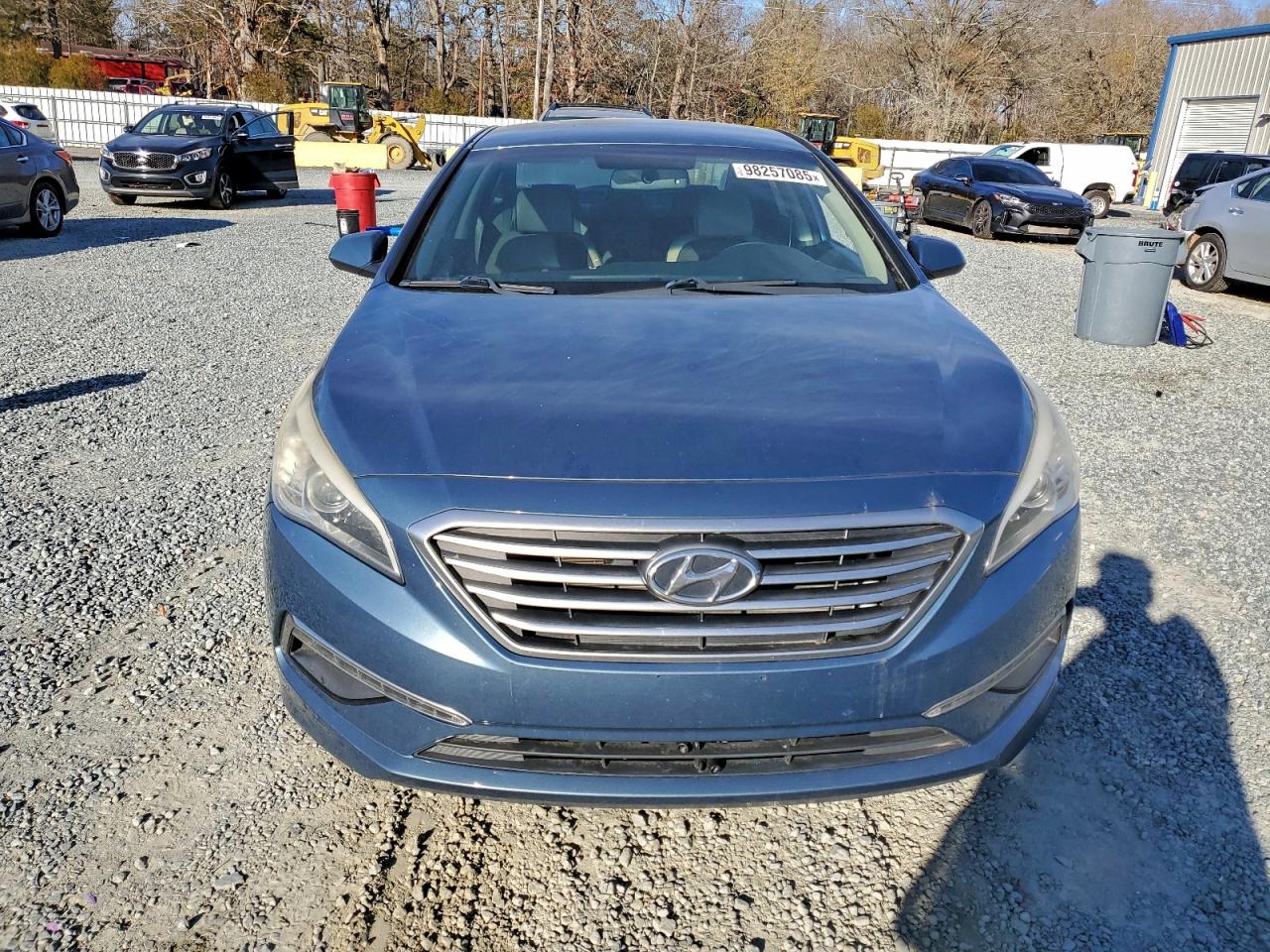 2015 HYUNDAI SONATA SE photo 9