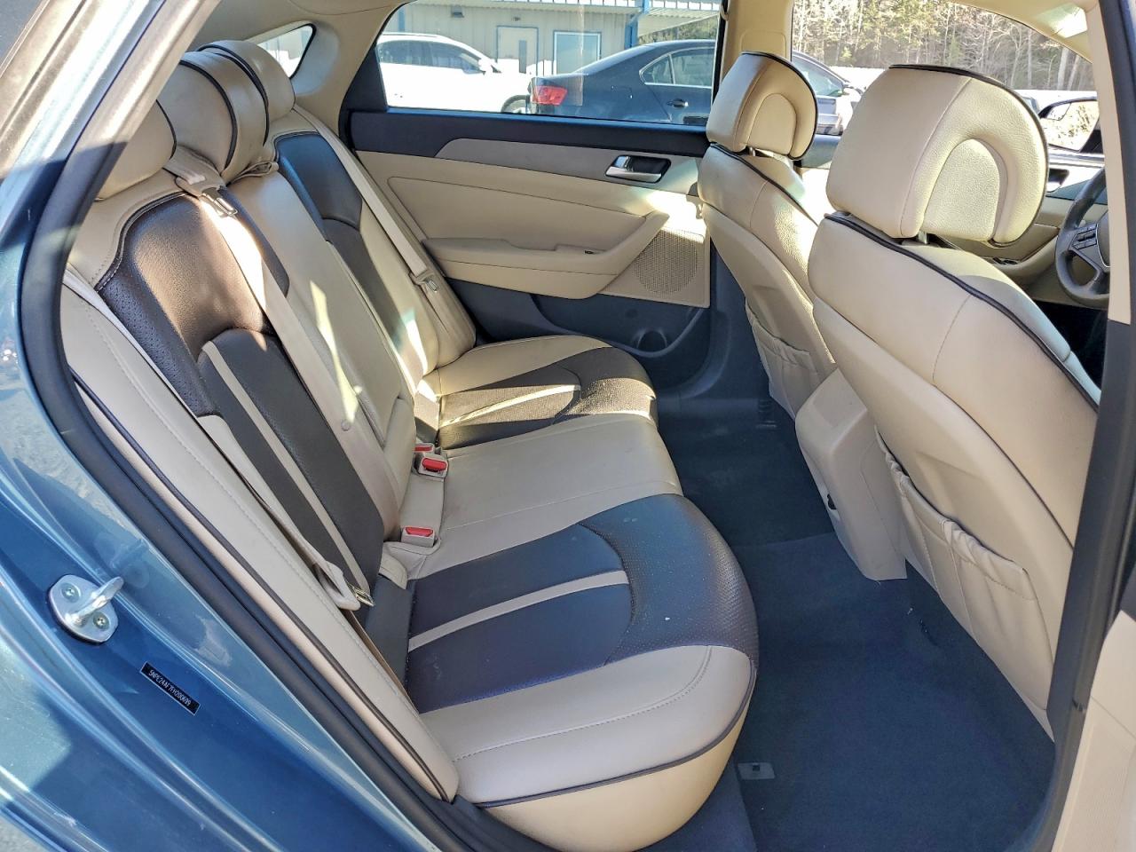 2015 HYUNDAI SONATA SE photo 19