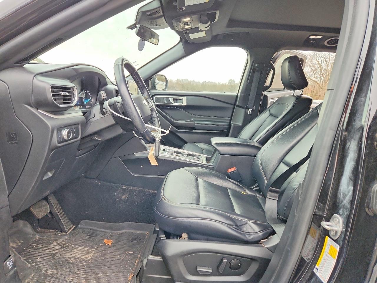2020 FORD EXPLORER XLT photo 13