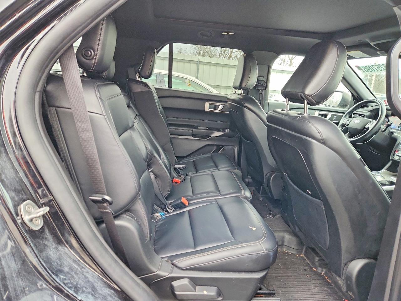 2020 FORD EXPLORER XLT photo 21