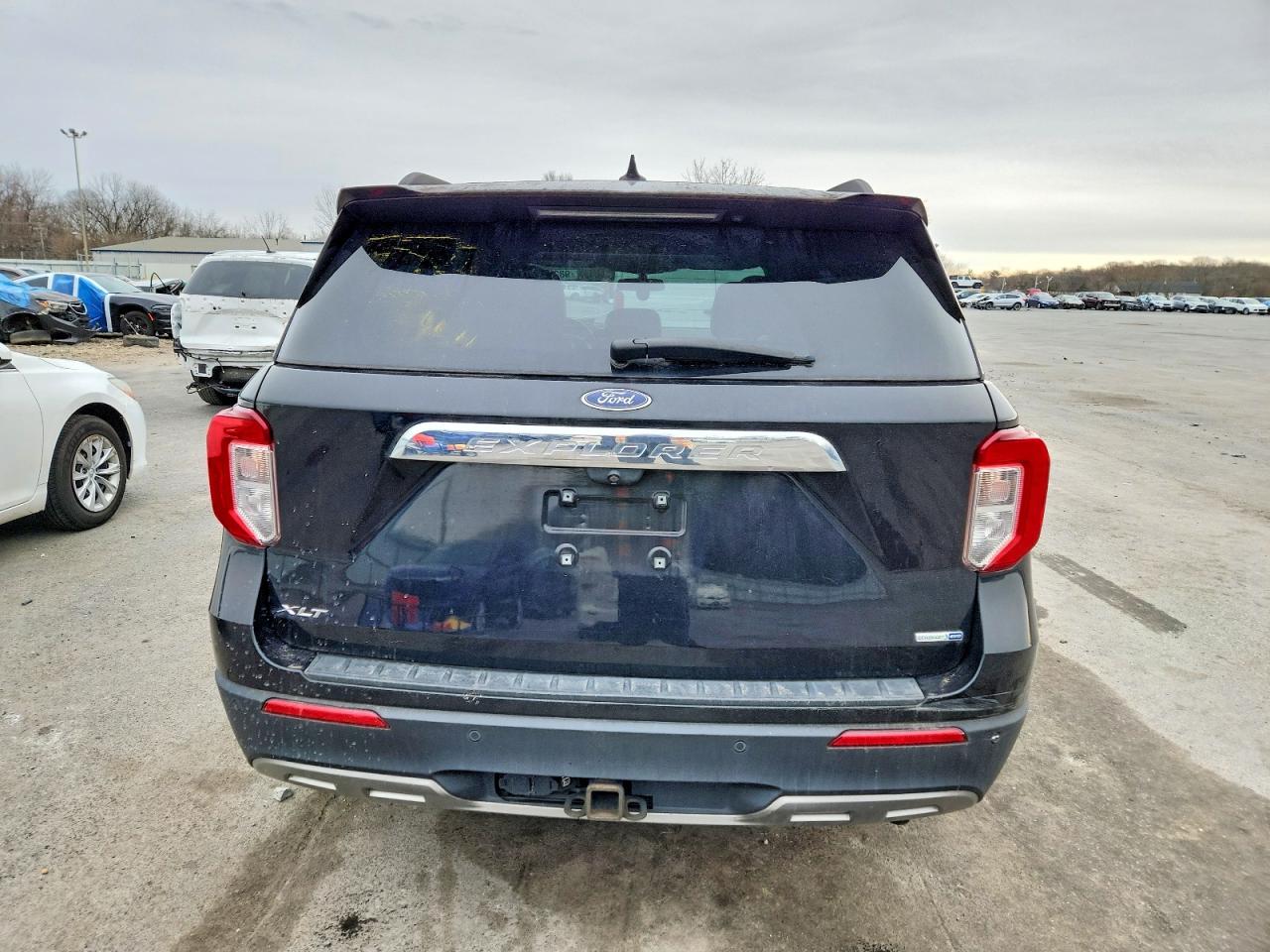 2020 FORD EXPLORER XLT photo 11