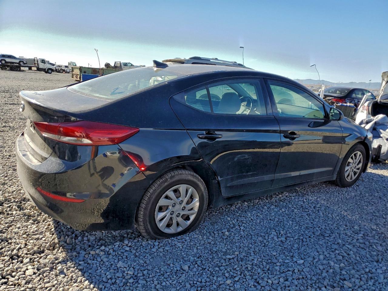 2017 HYUNDAI ELANTRA SE photo 3