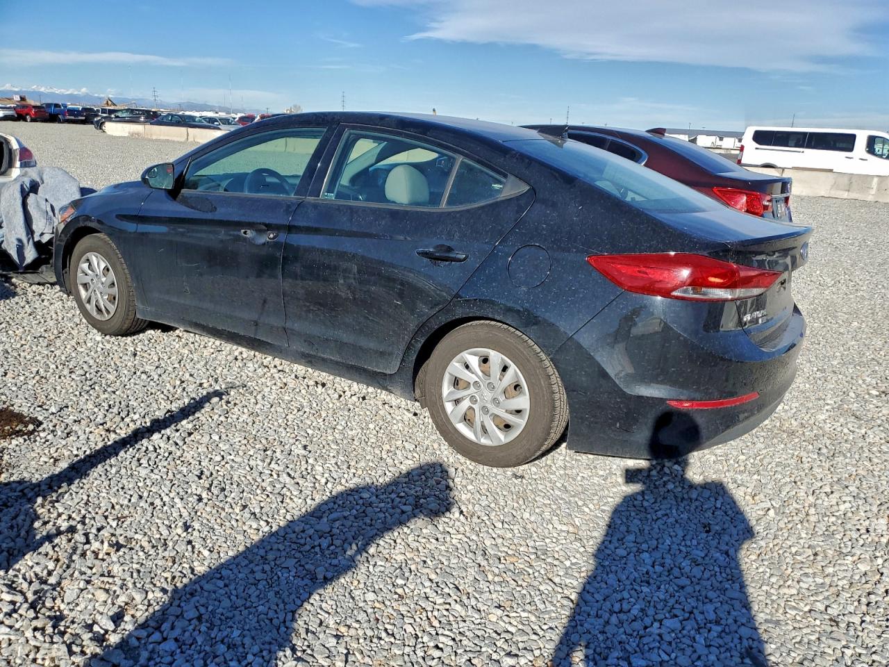 2017 HYUNDAI ELANTRA SE photo 2