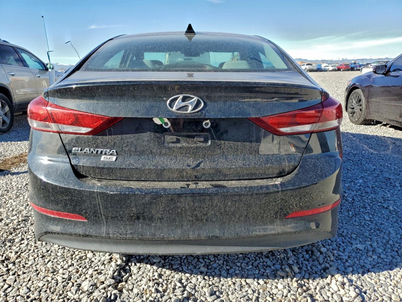 2017 HYUNDAI ELANTRA SE photo 6