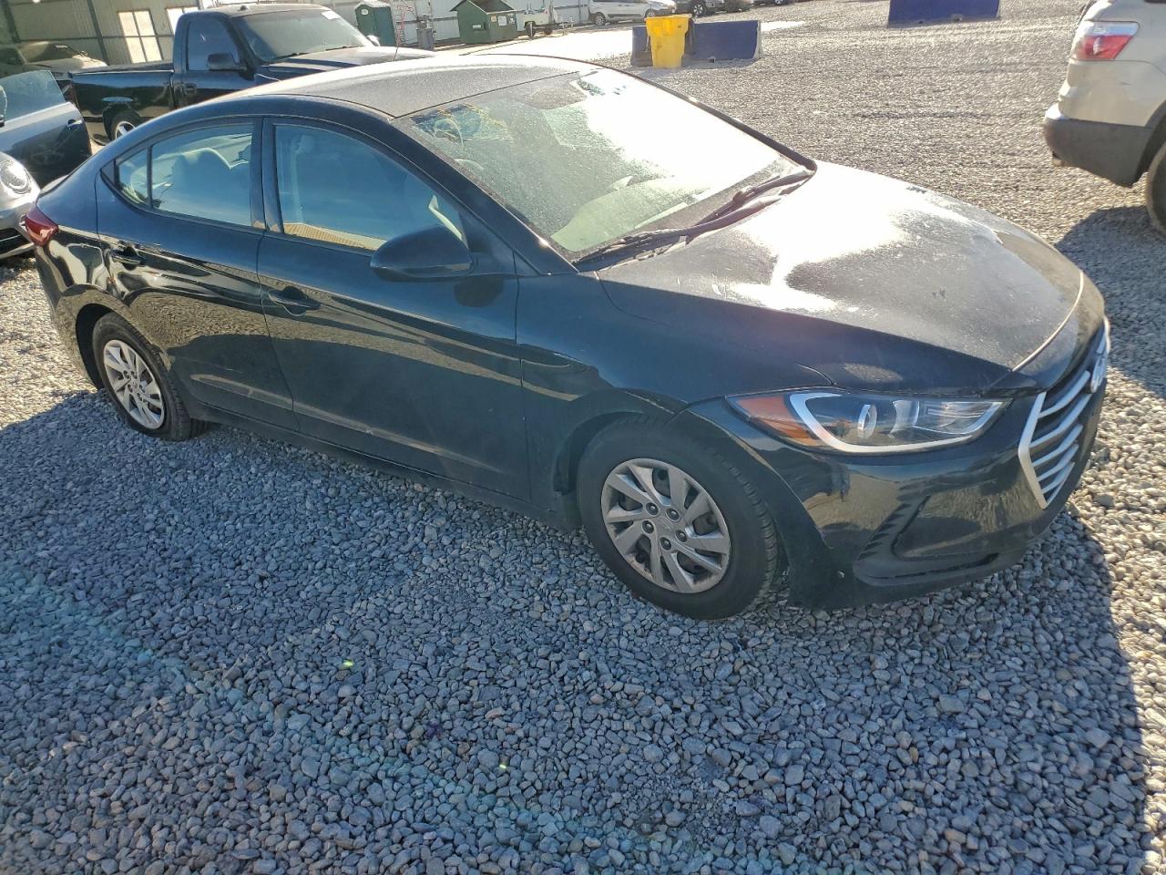 2017 HYUNDAI ELANTRA SE photo 4