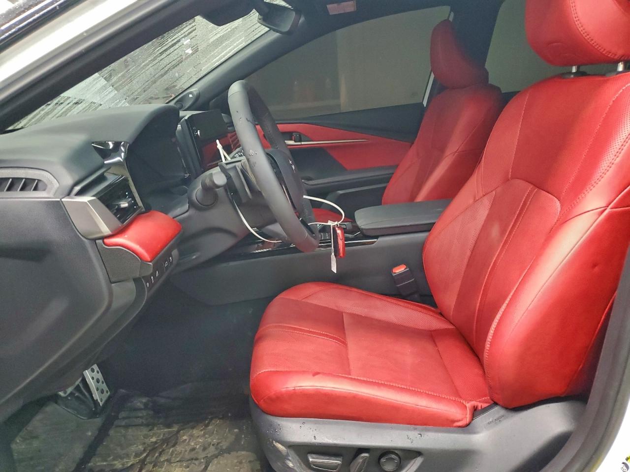 2025 TOYOTA CAMRY XSE photo 13