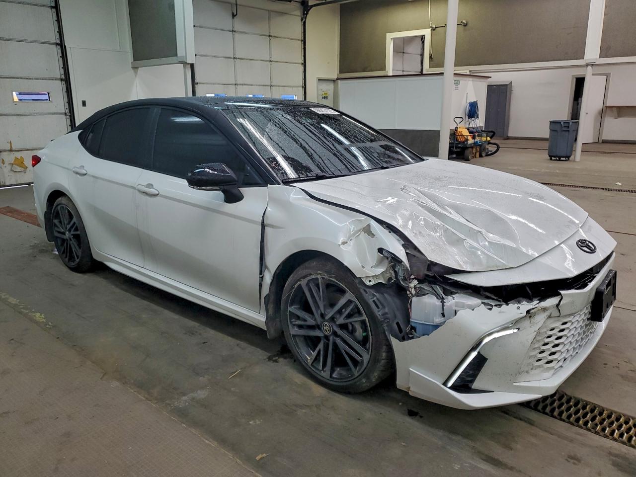 2025 TOYOTA CAMRY XSE photo 7