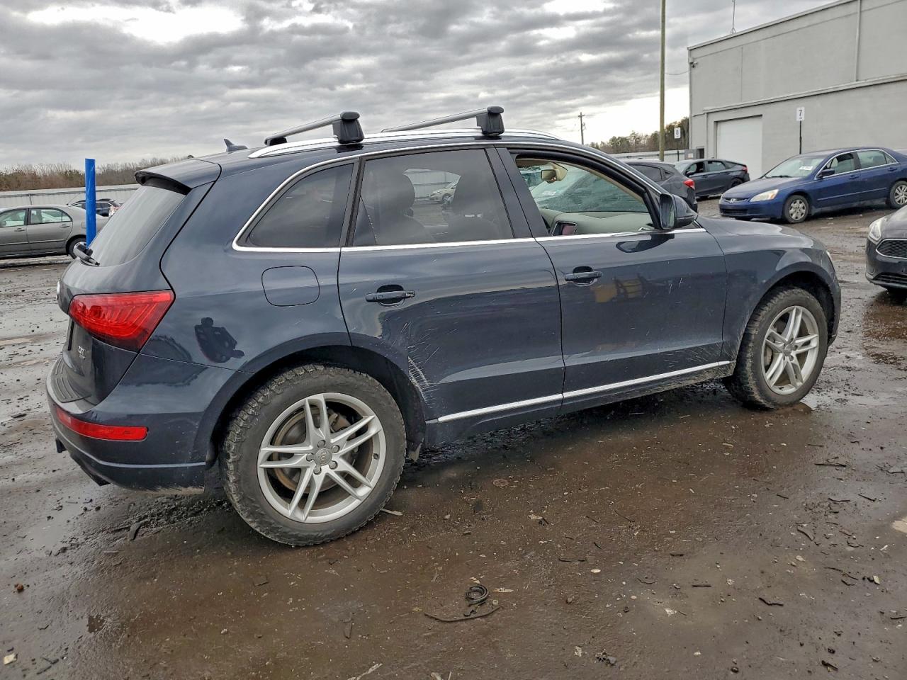 2013 AUDI Q5 PREMIUM PLUS photo 3