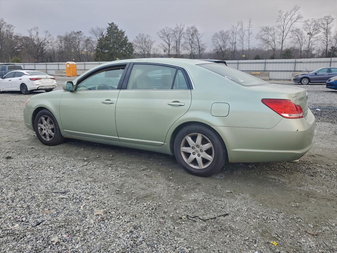2006 TOYOTA AVALON XL photo 2