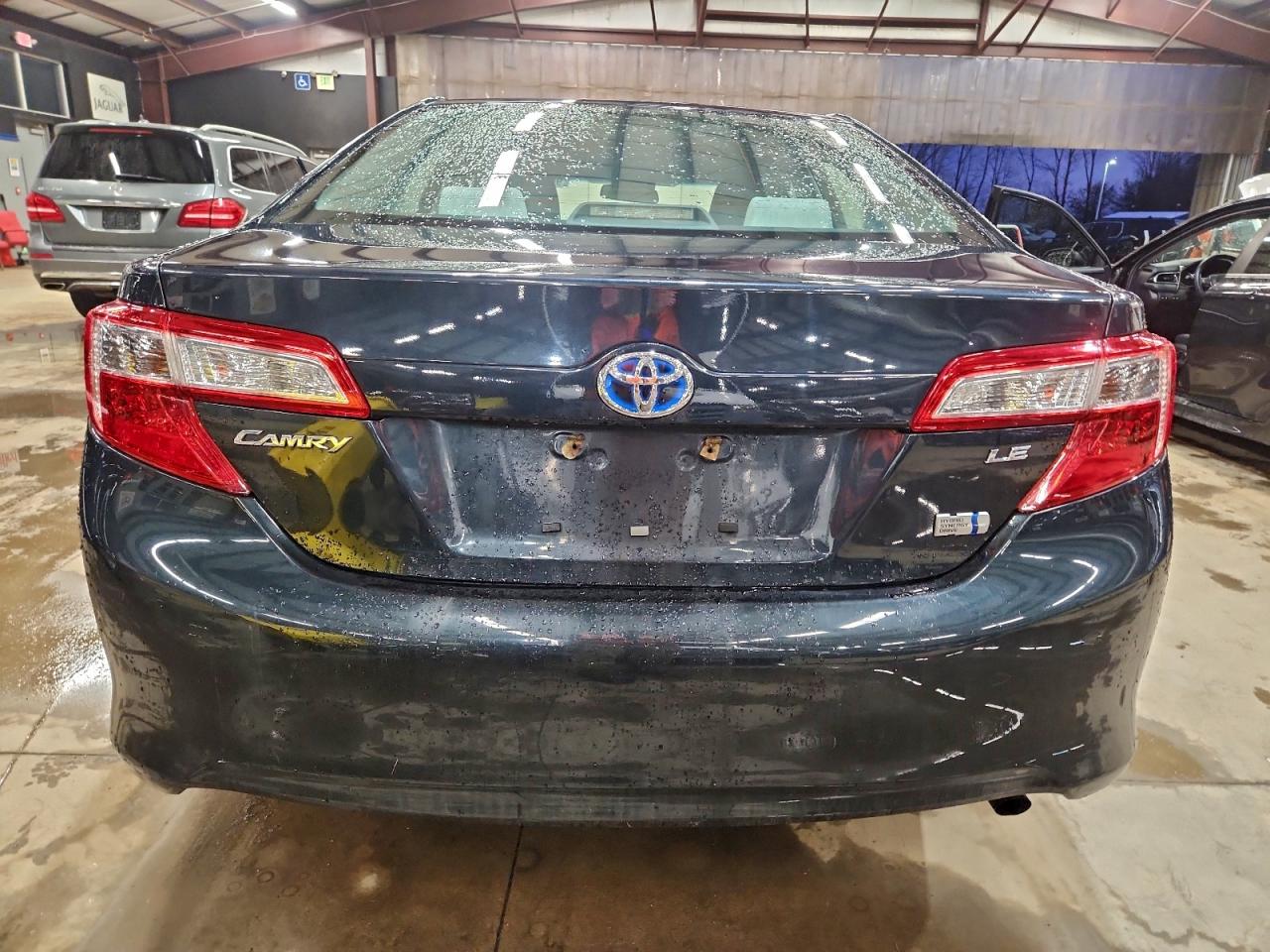2012 TOYOTA CAMRY HYBRID photo 6