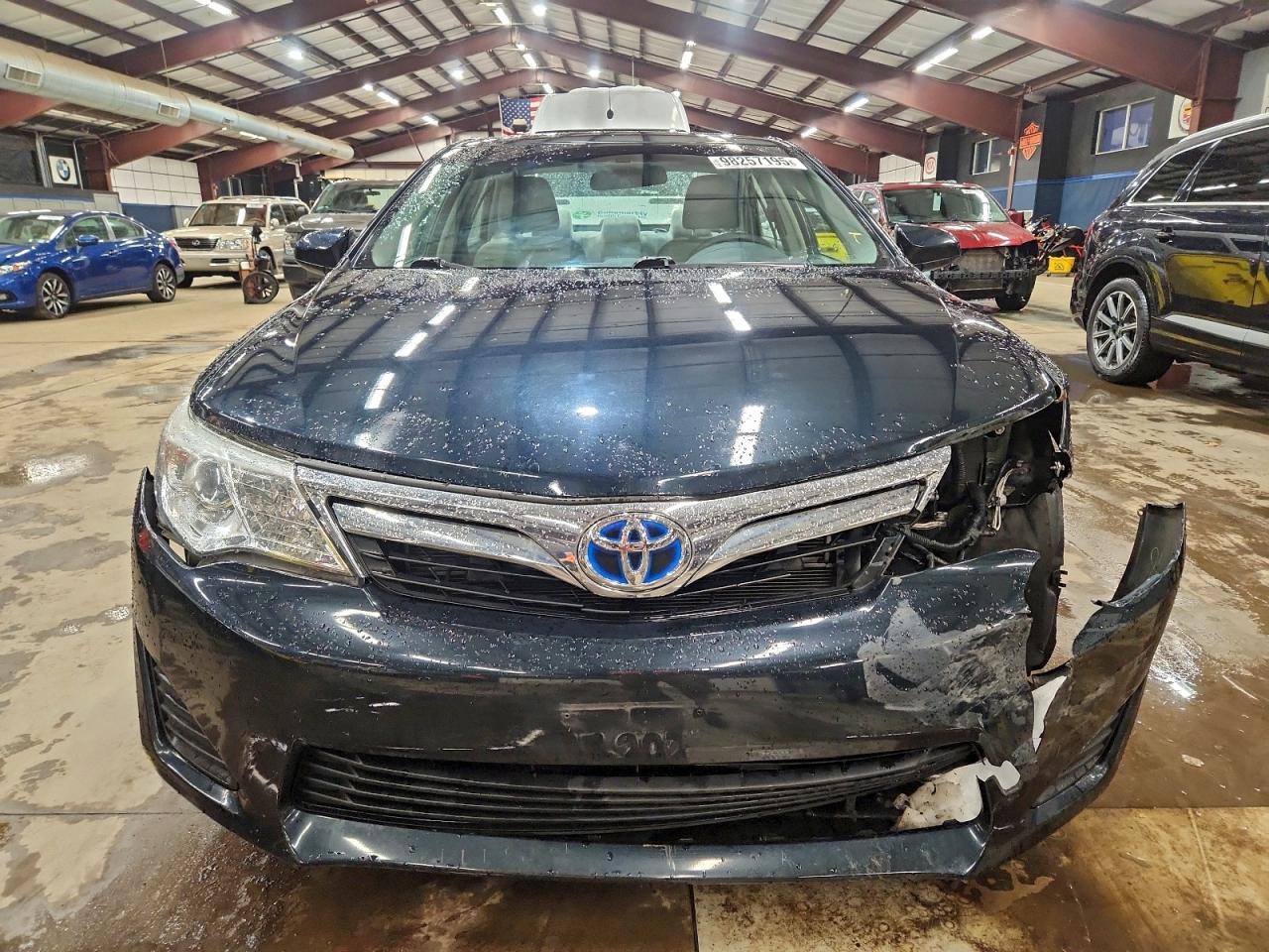 2012 TOYOTA CAMRY HYBRID photo 5