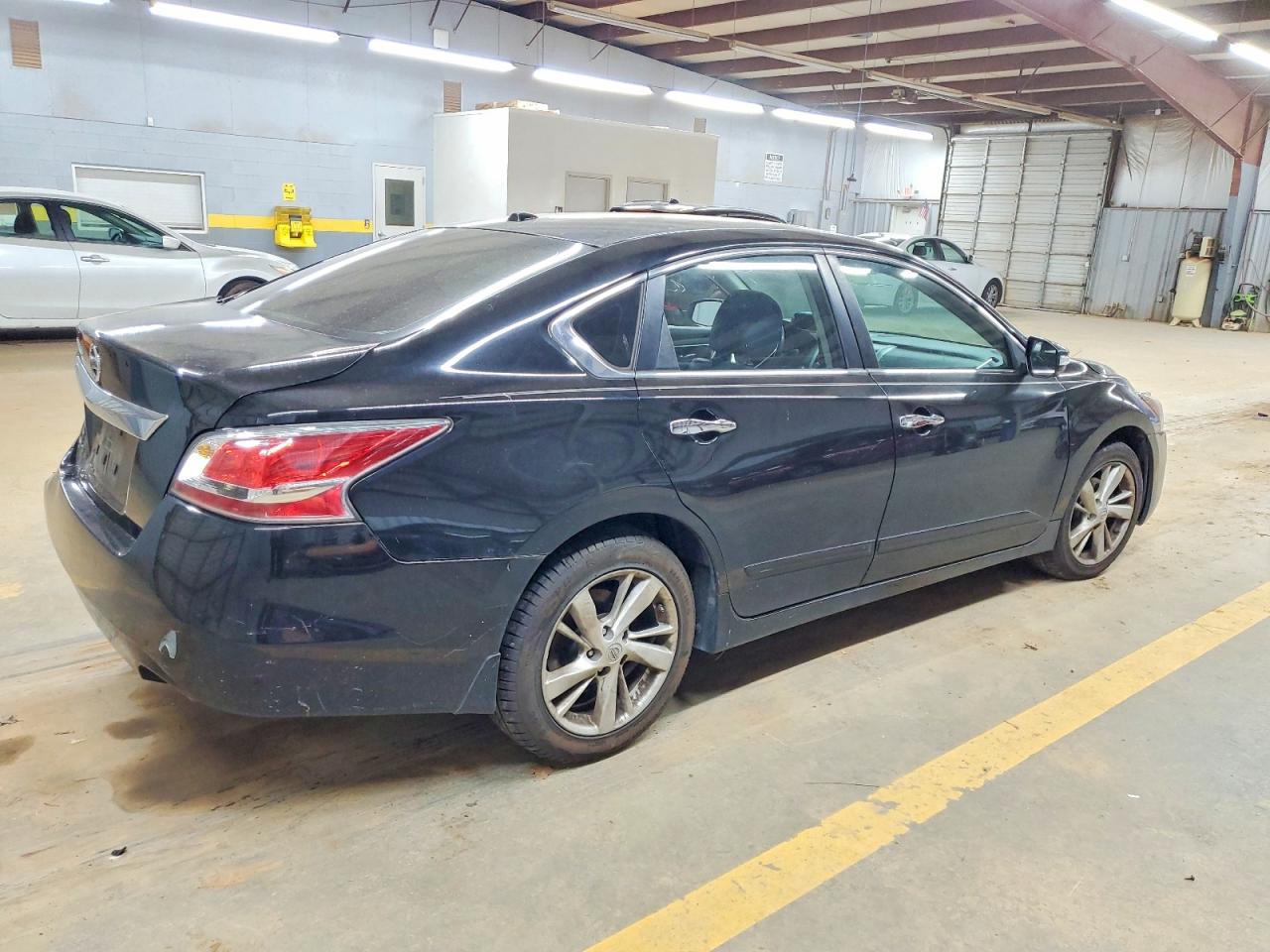 2015 NISSAN ALTIMA photo 3