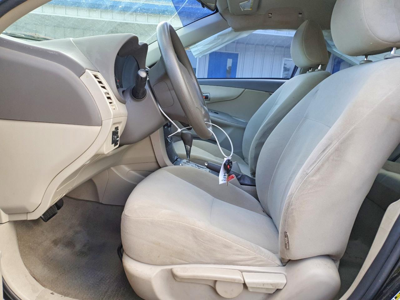 2010 TOYOTA COROLLA BASE photo 7