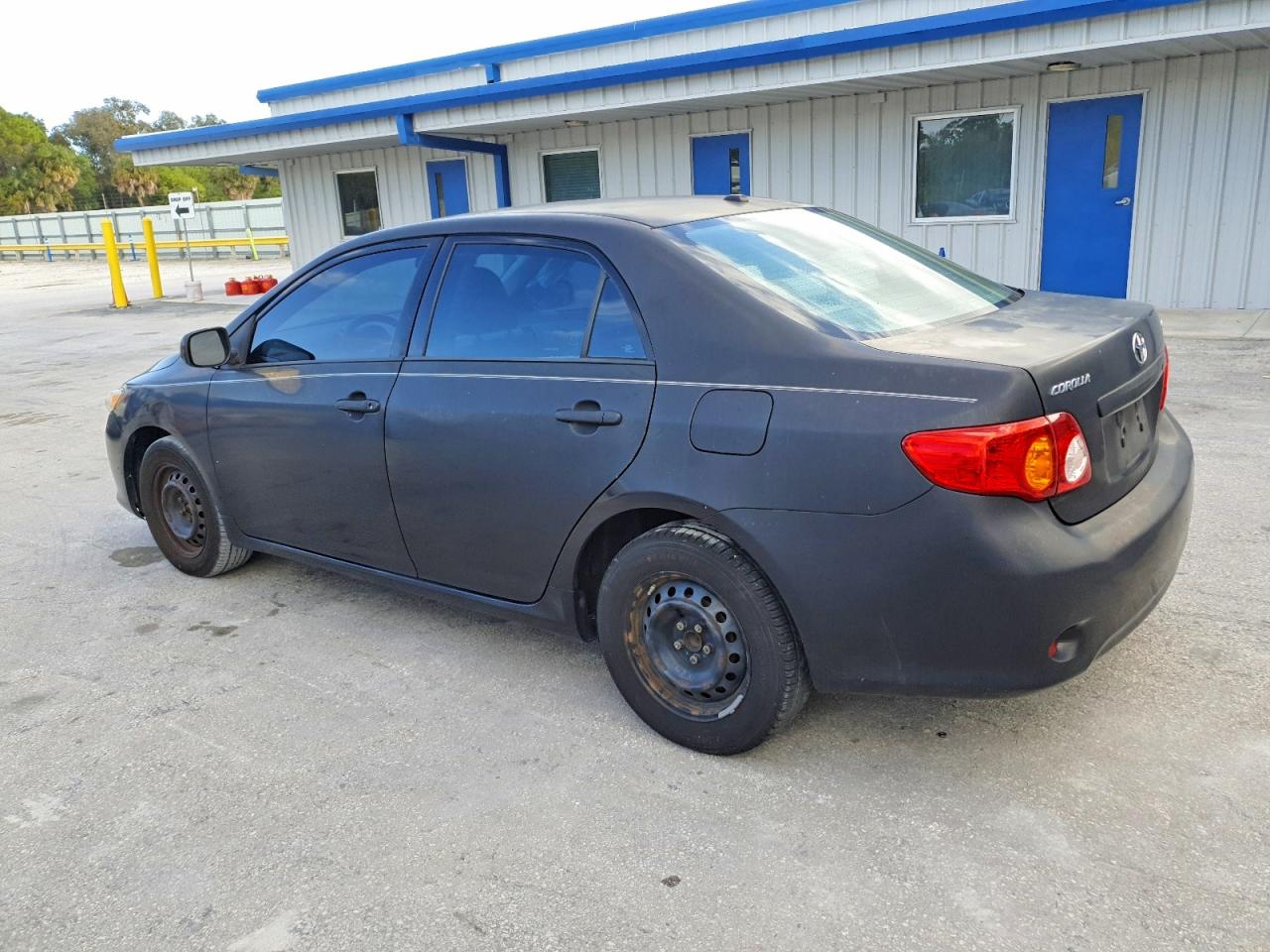 2010 TOYOTA COROLLA BASE photo 2