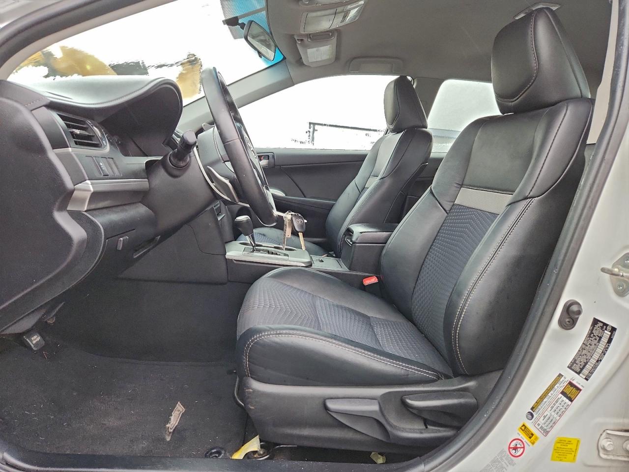 2014 TOYOTA CAMRY L photo 7
