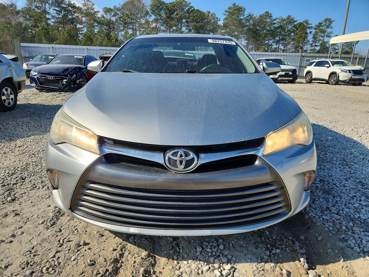 2017 TOYOTA CAMRY LE photo 5