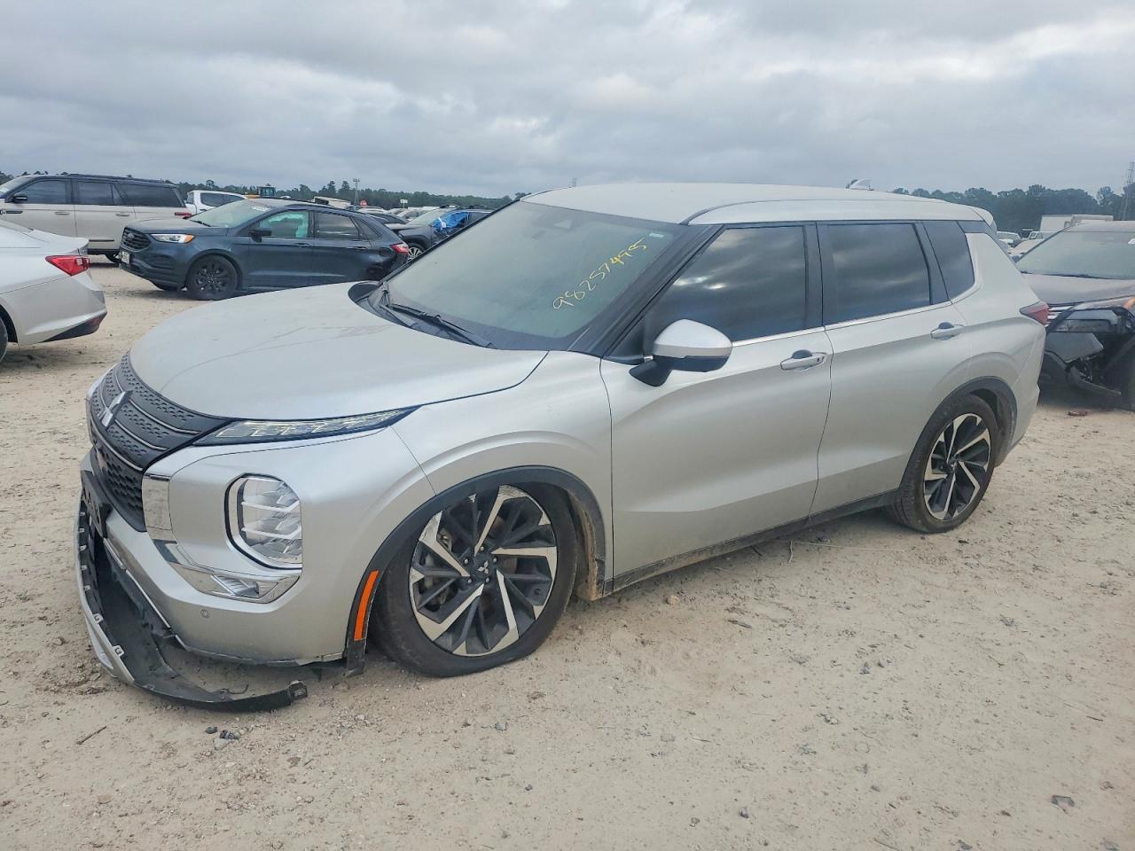 2024 MITSUBISHI OUTLANDER